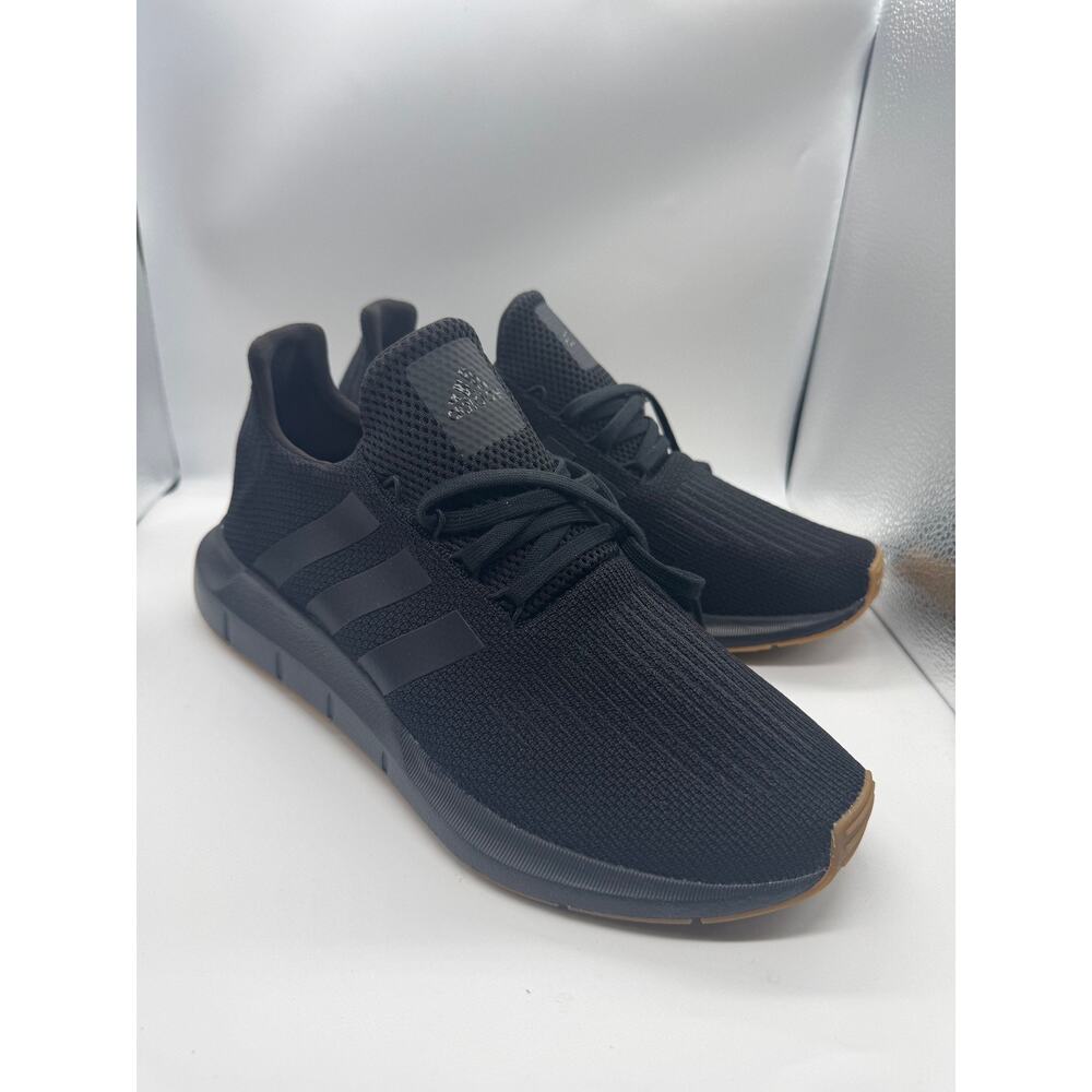 Adidas Mens Swift Run 1.0 Sneakers Size 10 Black Gum Athletic Running Shoes NWT